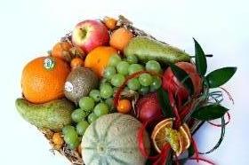 The Christmas Classic Fruit Basket 
